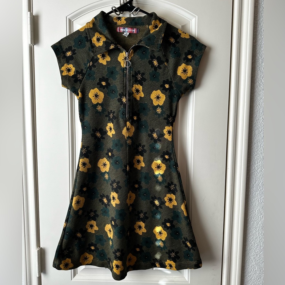 Retro Urban Outfitters Arlo Green and Yellow Floral Zip Up Mini Dress size XS
